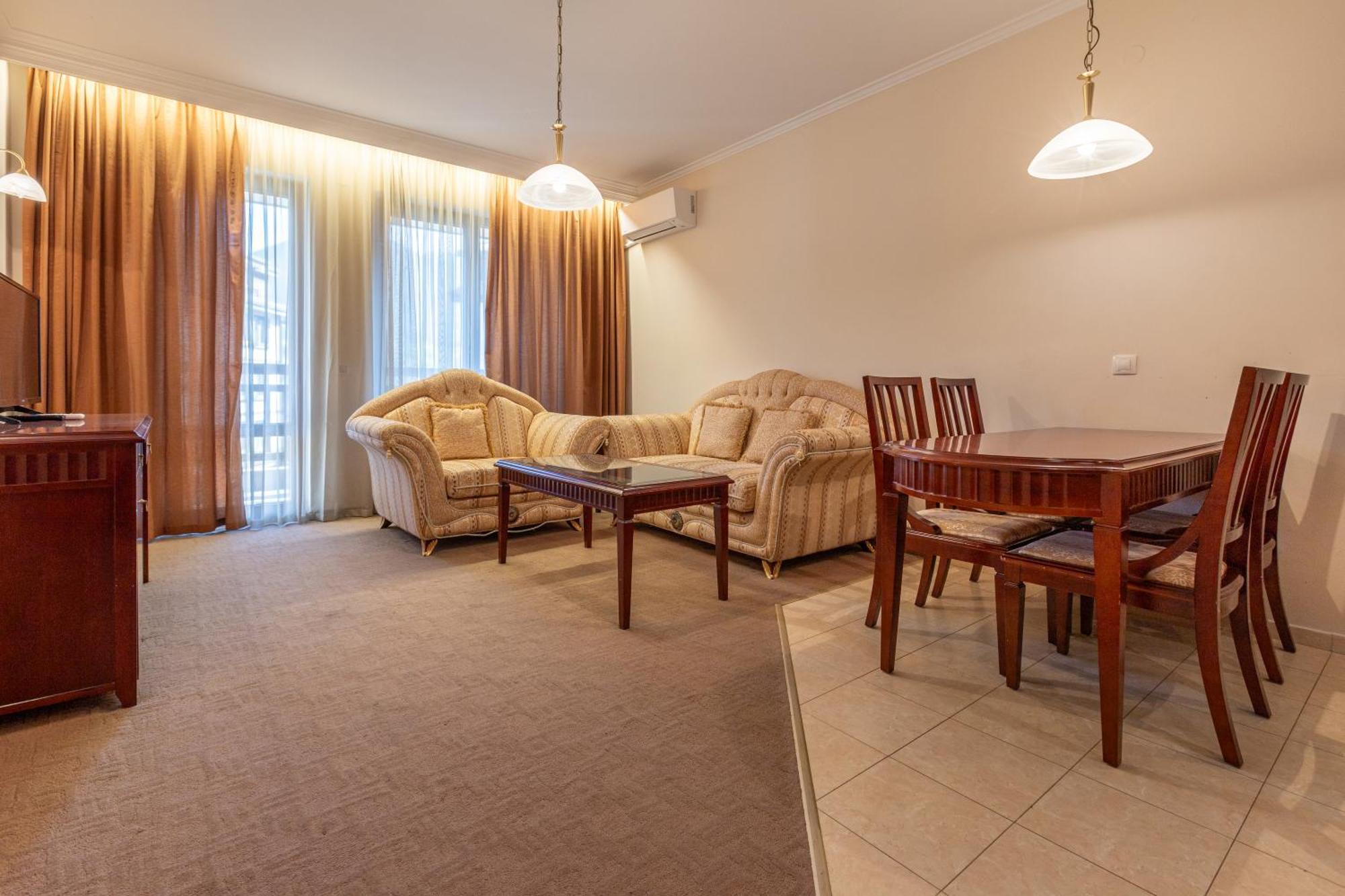 Downtown Bansko Resort Exterior photo